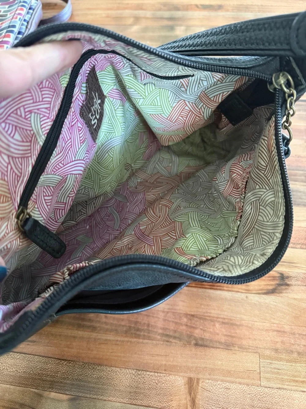 The Sak Black Leather Shoulder Bag with Gold Logo - Picture 3 of 4